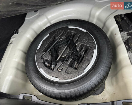 Бежевий Хендай Елантра, об'ємом двигуна 1.8 л та пробігом 154 тис. км за 9750 $, фото 29 на Automoto.ua