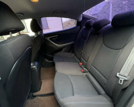 Хендай Элантра 2013 в Голованевске на Automoto.ua Бежевый Хендай Элантра, объемом двигателя 1.6 л и пробегом 130 тыс. км за 9900 $, фото 18 на Automoto.ua