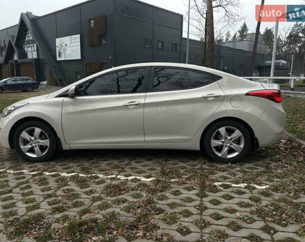 Бежевий Хендай Елантра, об'ємом двигуна 1.8 л та пробігом 131 тис. км за 9900 $, фото 4 на Automoto.ua
