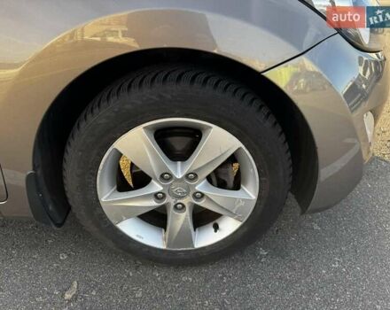 Бежевий Хендай Елантра, об'ємом двигуна 1.8 л та пробігом 163 тис. км за 9500 $, фото 29 на Automoto.ua