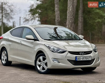 Бежевий Хендай Елантра, об'ємом двигуна 1.8 л та пробігом 154 тис. км за 9750 $, фото 3 на Automoto.ua