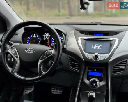 Бежевий Хендай Елантра, об'ємом двигуна 1.8 л та пробігом 154 тис. км за 9750 $, фото 24 на Automoto.ua