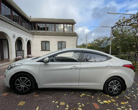 Хендай Элантра 2013 в Голованевске на Automoto.ua Бежевый Хендай Элантра, объемом двигателя 1.6 л и пробегом 130 тыс. км за 9900 $, фото 5 на Automoto.ua