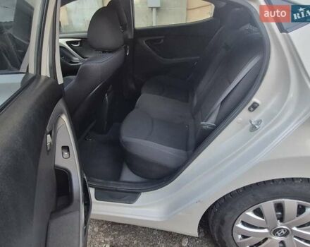 Бежевый Хендай Элантра, объемом двигателя 1.6 л и пробегом 220 тыс. км за 8200 $, фото 14 на Automoto.ua