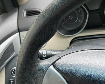 Бежевый Хендай Элантра, объемом двигателя 1.8 л и пробегом 197 тыс. км за 8850 $, фото 4 на Automoto.ua