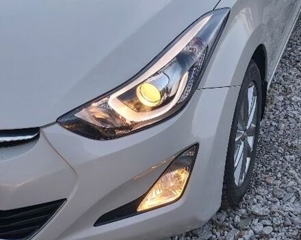 Бежевий Хендай Елантра, об'ємом двигуна 1.6 л та пробігом 68 тис. км за 256 $, фото 10 на Automoto.ua