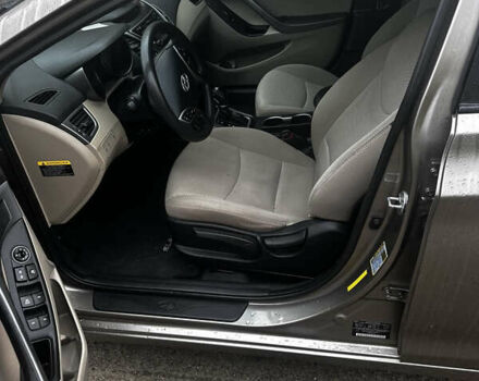 Бежевий Хендай Елантра, об'ємом двигуна 1.8 л та пробігом 174 тис. км за 9550 $, фото 7 на Automoto.ua