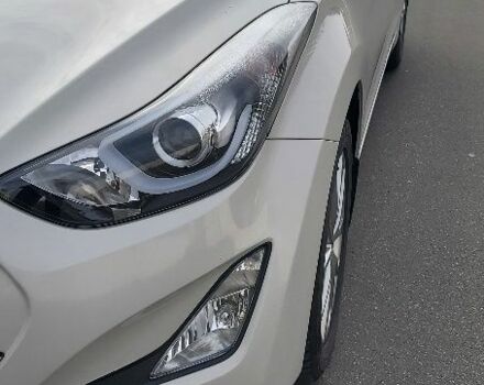 Бежевий Хендай Елантра, об'ємом двигуна 1.6 л та пробігом 68 тис. км за 256 $, фото 7 на Automoto.ua