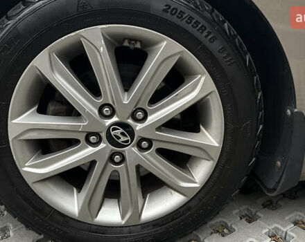 Бежевый Хендай Элантра, объемом двигателя 1.8 л и пробегом 115 тыс. км за 9600 $, фото 20 на Automoto.ua