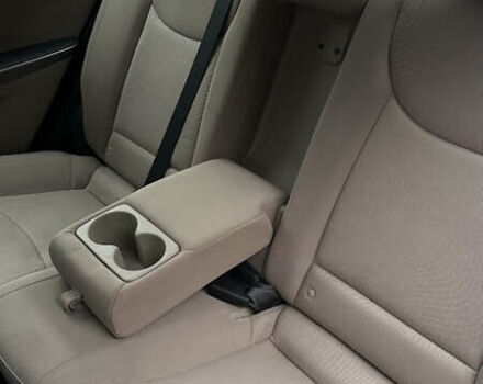 Бежевый Хендай Элантра, объемом двигателя 1.8 л и пробегом 115 тыс. км за 9600 $, фото 16 на Automoto.ua