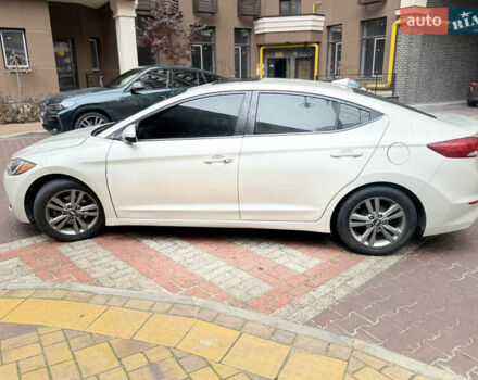 Бежевый Хендай Элантра, объемом двигателя 2 л и пробегом 127 тыс. км за 11800 $, фото 5 на Automoto.ua