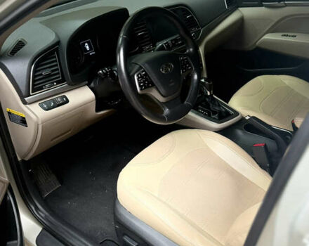 Бежевый Хендай Элантра, объемом двигателя 2 л и пробегом 127 тыс. км за 11800 $, фото 8 на Automoto.ua