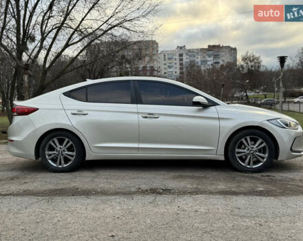 Бежевый Хендай Элантра, объемом двигателя 2 л и пробегом 78 тыс. км за 12500 $, фото 2 на Automoto.ua