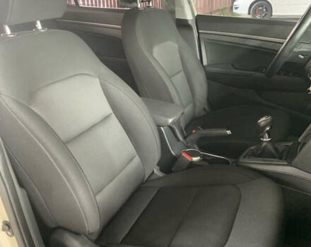 Бежевый Хендай Элантра, объемом двигателя 1.59 л и пробегом 98 тыс. км за 12500 $, фото 21 на Automoto.ua