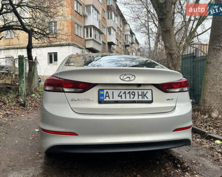 Бежевый Хендай Элантра, объемом двигателя 1.59 л и пробегом 94 тыс. км за 14950 $, фото 4 на Automoto.ua