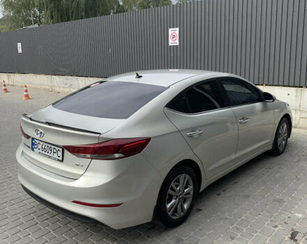 Бежевый Хендай Элантра, объемом двигателя 1.59 л и пробегом 98 тыс. км за 12500 $, фото 1 на Automoto.ua