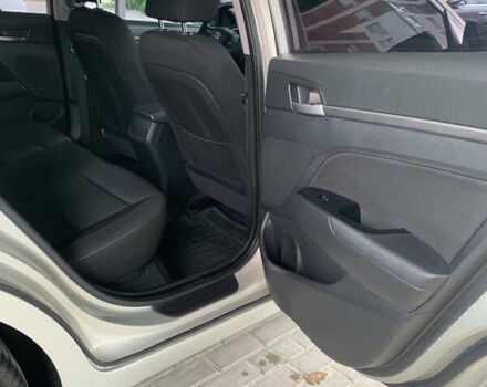 Бежевый Хендай Элантра, объемом двигателя 1.59 л и пробегом 98 тыс. км за 12500 $, фото 22 на Automoto.ua