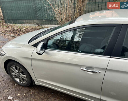 Бежевый Хендай Элантра, объемом двигателя 1.59 л и пробегом 94 тыс. км за 14950 $, фото 2 на Automoto.ua