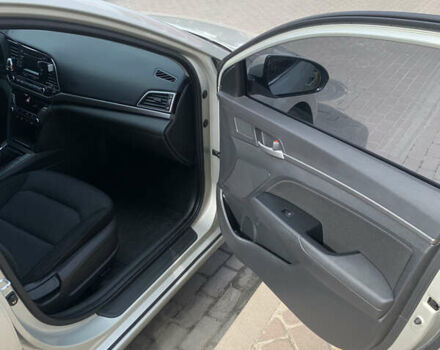 Бежевый Хендай Элантра, объемом двигателя 1.59 л и пробегом 98 тыс. км за 12500 $, фото 19 на Automoto.ua