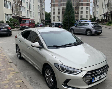 Бежевый Хендай Элантра, объемом двигателя 1.59 л и пробегом 98 тыс. км за 12500 $, фото 5 на Automoto.ua