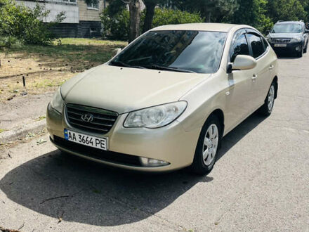 Бежевий Хендай Елантра, об'ємом двигуна 1.59 л та пробігом 284 тис. км за 5500 $, фото 1 на Automoto.ua