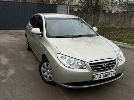 Бежевый Хендай Элантра, объемом двигателя 1.6 л и пробегом 270 тыс. км за 6400 $, фото 1 на Automoto.ua