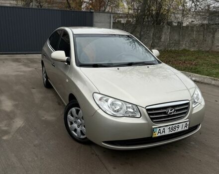 Бежевый Хендай Элантра, объемом двигателя 1.6 л и пробегом 270 тыс. км за 6400 $, фото 1 на Automoto.ua