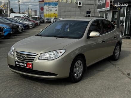 Бежевый Хендай Элантра, объемом двигателя 1.6 л и пробегом 167 тыс. км за 6490 $, фото 1 на Automoto.ua