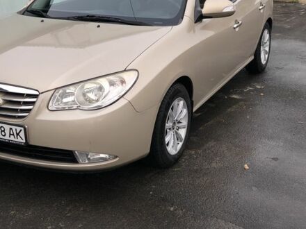 Бежевый Хендай Элантра, объемом двигателя 1.6 л и пробегом 188 тыс. км за 7500 $, фото 1 на Automoto.ua