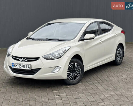 Бежевий Хендай Елантра, об'ємом двигуна 1.6 л та пробігом 185 тис. км за 9850 $, фото 1 на Automoto.ua