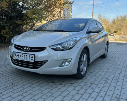 Бежевий Хендай Елантра, об'ємом двигуна 1.8 л та пробігом 15 тис. км за 10000 $, фото 1 на Automoto.ua
