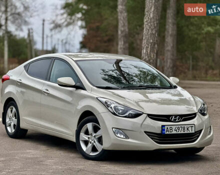 Бежевий Хендай Елантра, об'ємом двигуна 1.8 л та пробігом 154 тис. км за 9750 $, фото 1 на Automoto.ua