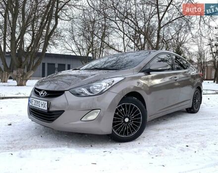 Бежевый Хендай Элантра, объемом двигателя 1.59 л и пробегом 161 тыс. км за 9300 $, фото 1 на Automoto.ua