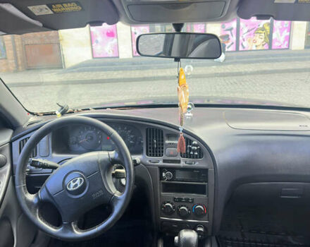 Черный Хендай Элантра, объемом двигателя 1.98 л и пробегом 179 тыс. км за 2900 $, фото 4 на Automoto.ua