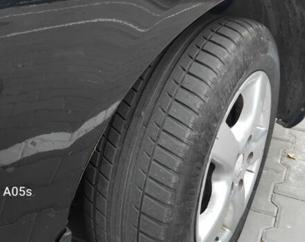 Черный Хендай Элантра, объемом двигателя 2 л и пробегом 180 тыс. км за 4000 $, фото 5 на Automoto.ua