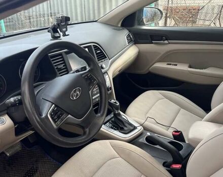 Черный Хендай Элантра, объемом двигателя 2 л и пробегом 95 тыс. км за 13500 $, фото 4 на Automoto.ua