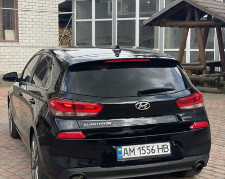 Чорний Хендай Елантра, об'ємом двигуна 1.6 л та пробігом 101 тис. км за 14000 $, фото 9 на Automoto.ua