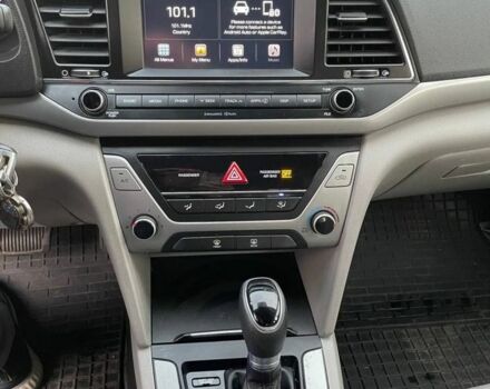 Чорний Хендай Елантра, об'ємом двигуна 2 л та пробігом 137 тис. км за 12000 $, фото 5 на Automoto.ua