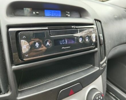 Чорний Хендай Елантра, об'ємом двигуна 1.6 л та пробігом 147 тис. км за 6400 $, фото 15 на Automoto.ua