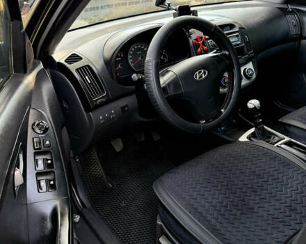 Черный Хендай Элантра, объемом двигателя 1.59 л и пробегом 264 тыс. км за 5800 $, фото 20 на Automoto.ua