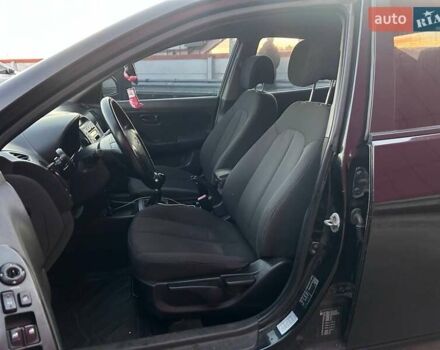 Чорний Хендай Елантра, об'ємом двигуна 1.59 л та пробігом 310 тис. км за 5290 $, фото 8 на Automoto.ua