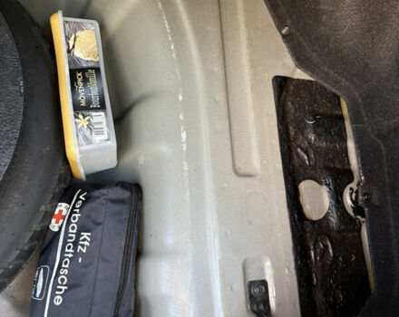 Черный Хендай Элантра, объемом двигателя 1.59 л и пробегом 113 тыс. км за 6500 $, фото 29 на Automoto.ua