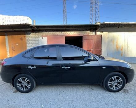 Черный Хендай Элантра, объемом двигателя 1.6 л и пробегом 240 тыс. км за 6411 $, фото 5 на Automoto.ua