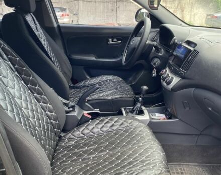 Черный Хендай Элантра, объемом двигателя 1.6 л и пробегом 163 тыс. км за 6700 $, фото 11 на Automoto.ua