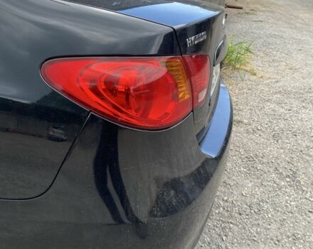 Черный Хендай Элантра, объемом двигателя 1.6 л и пробегом 163 тыс. км за 6700 $, фото 5 на Automoto.ua