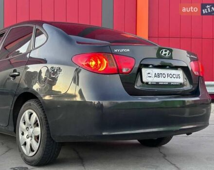 Чорний Хендай Елантра, об'ємом двигуна 1.59 л та пробігом 310 тис. км за 5290 $, фото 4 на Automoto.ua