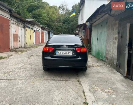 Черный Хендай Элантра, объемом двигателя 1.6 л и пробегом 350 тыс. км за 4750 $, фото 7 на Automoto.ua