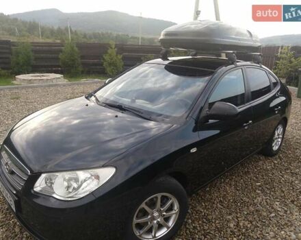 Черный Хендай Элантра, объемом двигателя 1.59 л и пробегом 210 тыс. км за 5900 $, фото 3 на Automoto.ua