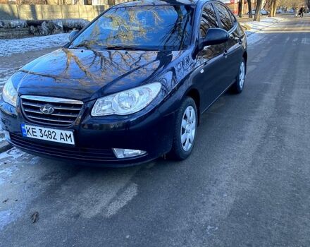 Черный Хендай Элантра, объемом двигателя 1.6 л и пробегом 158 тыс. км за 6800 $, фото 1 на Automoto.ua