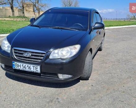 Черный Хендай Элантра, объемом двигателя 1.59 л и пробегом 255 тыс. км за 5000 $, фото 1 на Automoto.ua